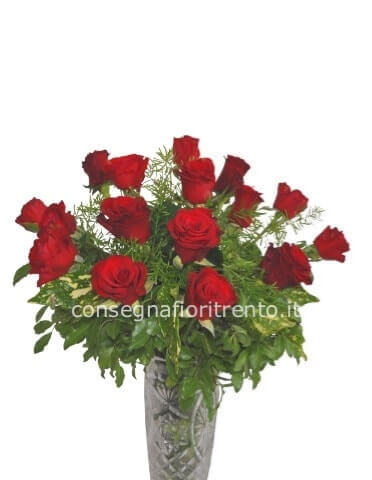 Bouquet di 9 rose rosse confezionato.