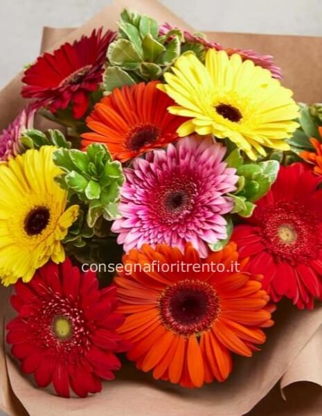 affettuosa sorpresa . bouquet di gerbere miste