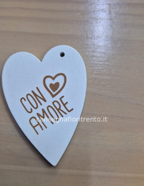 Biglietto di auguri in legno, a forma di cuore, con amore