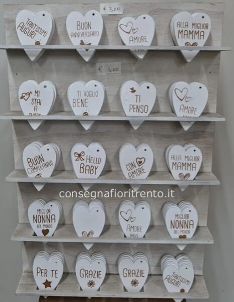 Biglietto di auguri in legno , a forma di cuore